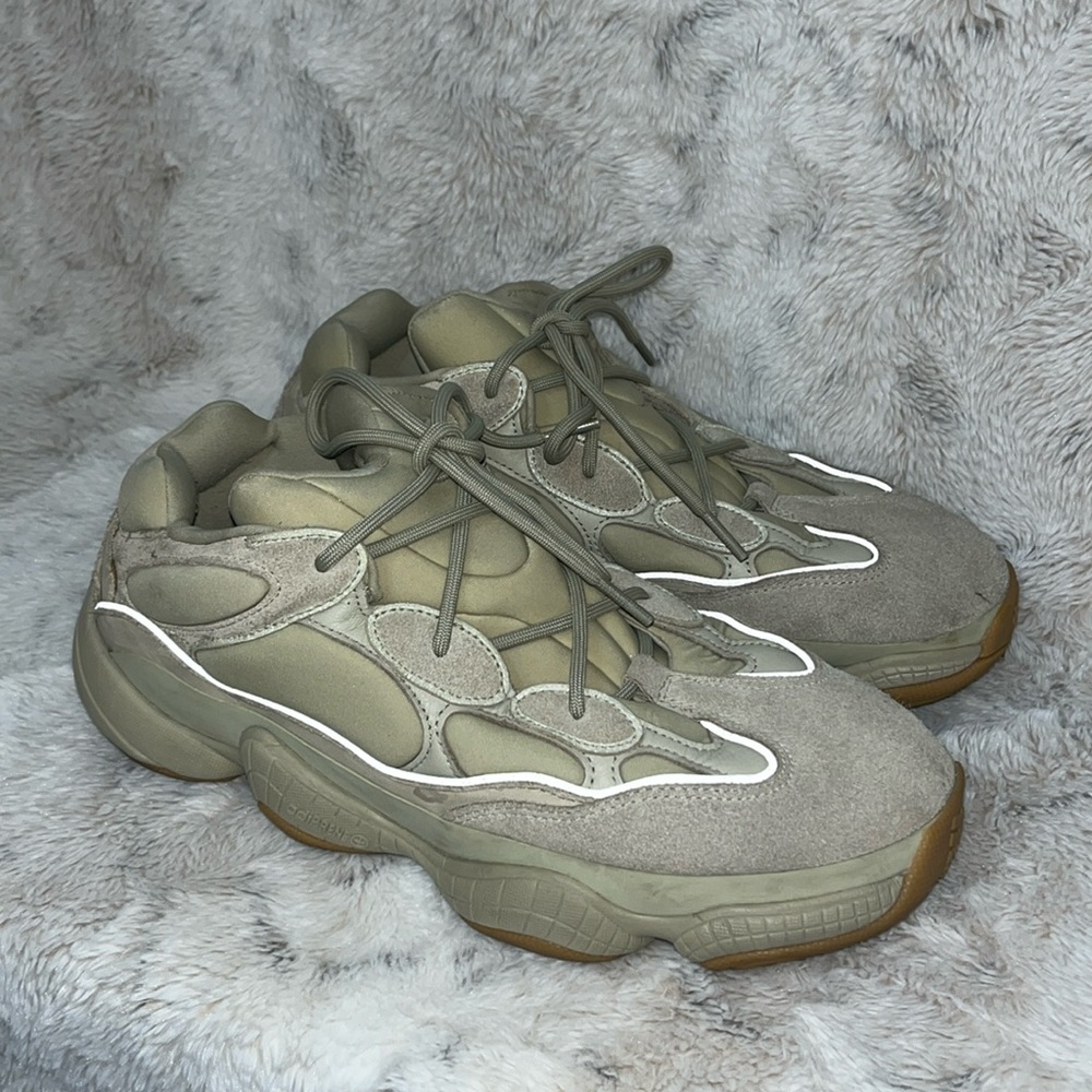 Yeezy 500 stone color way